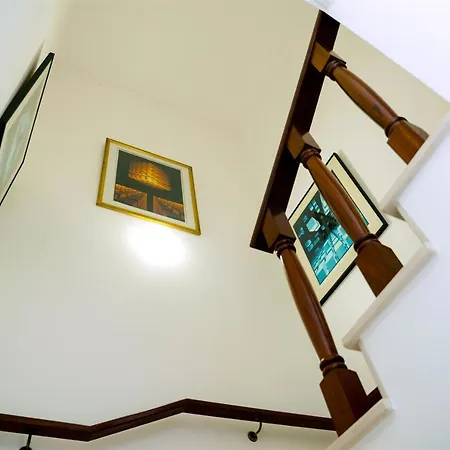 Charlie's Villa *